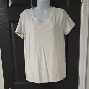 Brigitte Brianna White V-Neck Short Sleeve Tee